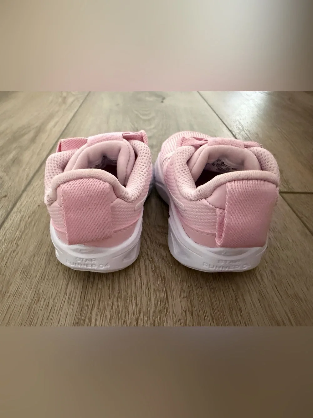 Nike Kids Pink Lightweight Lace-Up Sneakers